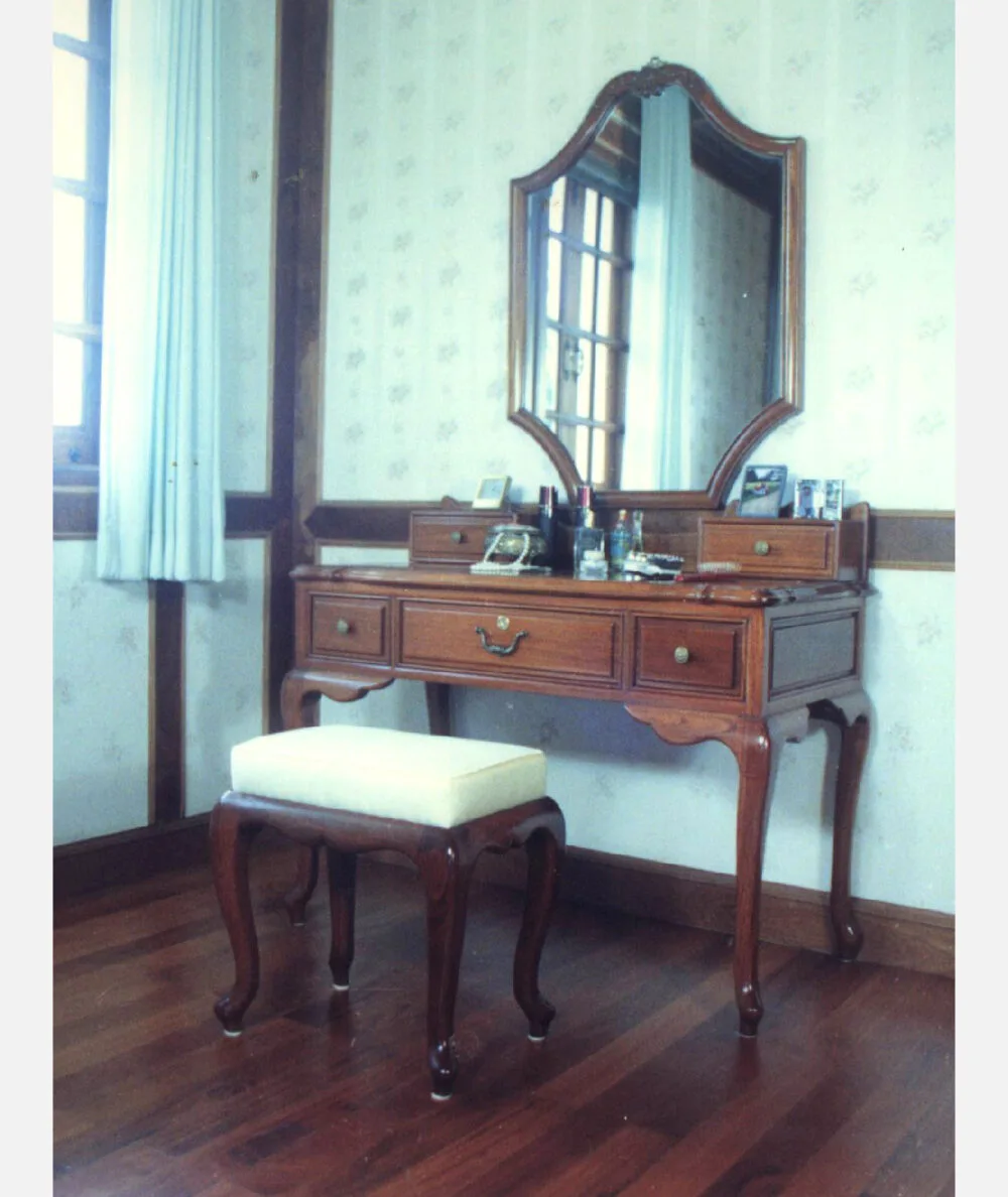 BM-405-0 | MAKE-UP TABLE SET | ชุดโต๊ะเครื่องแป้ง